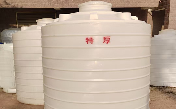 特厚榆中塑料桶批量交付实录：强化结构应对严苛储运环境